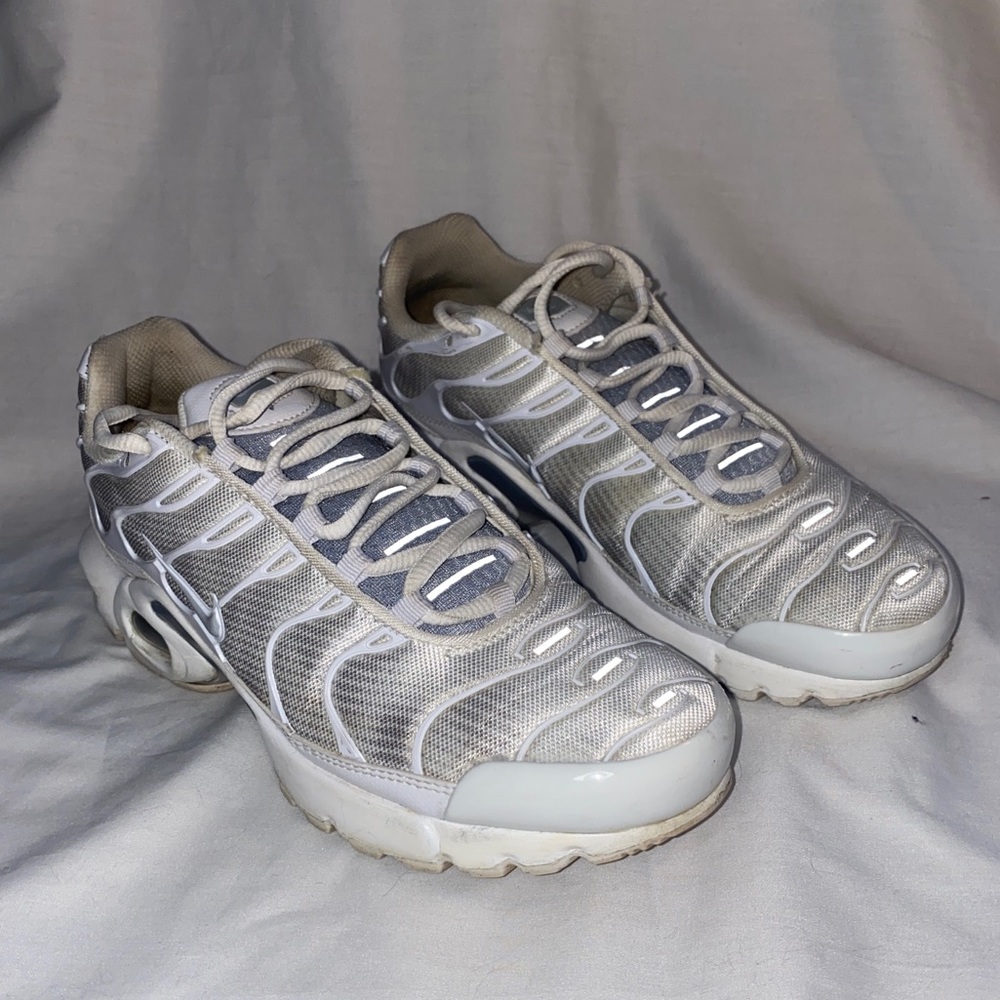 Nike Air Max Plus TN Shoes Youth Size 7Y / 8.5 W